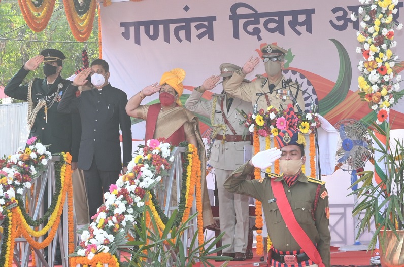 संविधान के छत्रछाया में सात दशकों तक सर्वांगीण विकास हुआ, सभी के हितों की सुरक्षा की गई : सुश्री उइके