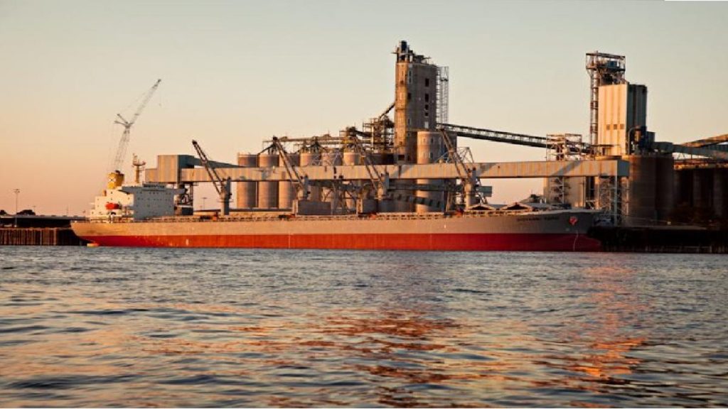 …अब समुद्र में रोका कच्चे तेल से भरा भारत का जहाज