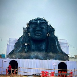 हितेंद्र देवांगन के विशेष कला प्रतिभा का पदर्शन, 40 फीट ऊंची मूर्ति का निर्माण कर बनाया रिकॉर्डं