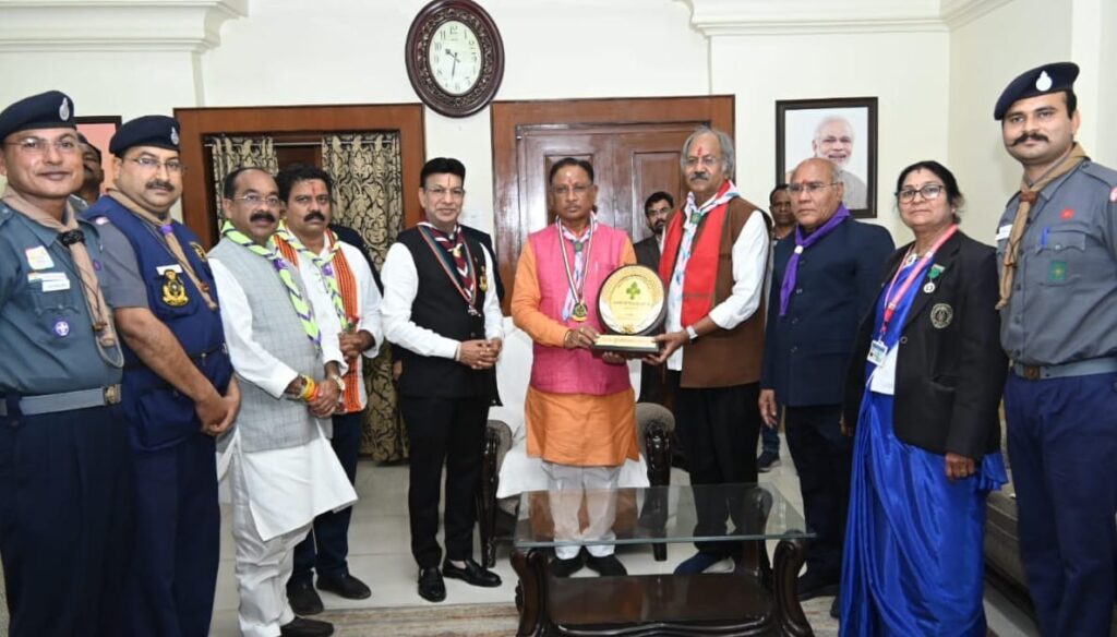 मुख्यमंत्री ने स्काउट्स एवं गाइड्स के कार्यों की सराहना की