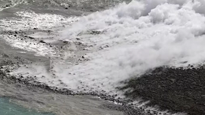 BIG BREAKING साल के पहले ही दिन भूकंप से कांपा ये देश…तीव्रता रही 7.5…अब सुनामी की चेतावनी