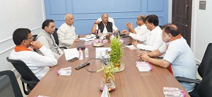 रायपुर दक्षिण उपचुनाव के लिए बृजमोहन ने ली उच्च स्तरीय बैठक