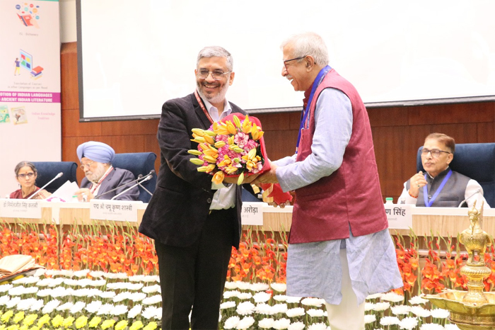 देश को भव्य बनाने की इच्छाशक्ति से ही भारत बनेगा विश्व गुरु : पद्मश्री प्रो. चमू कृष्ण शास्त्री