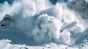 BIG BREAKING ग्लेशियर फटने से हुआ बड़ा हादसा… उत्तराखंड के चमोली में भीषण हिमस्खलन… 57 मजदूर फंसे