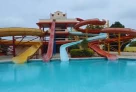 चिलचिलाती गर्मी से बचने के लिए आप भी जा रहे हैं वाटर पार्क, तो इन बातों का रखें ध्यान, तभी आएगा मजा