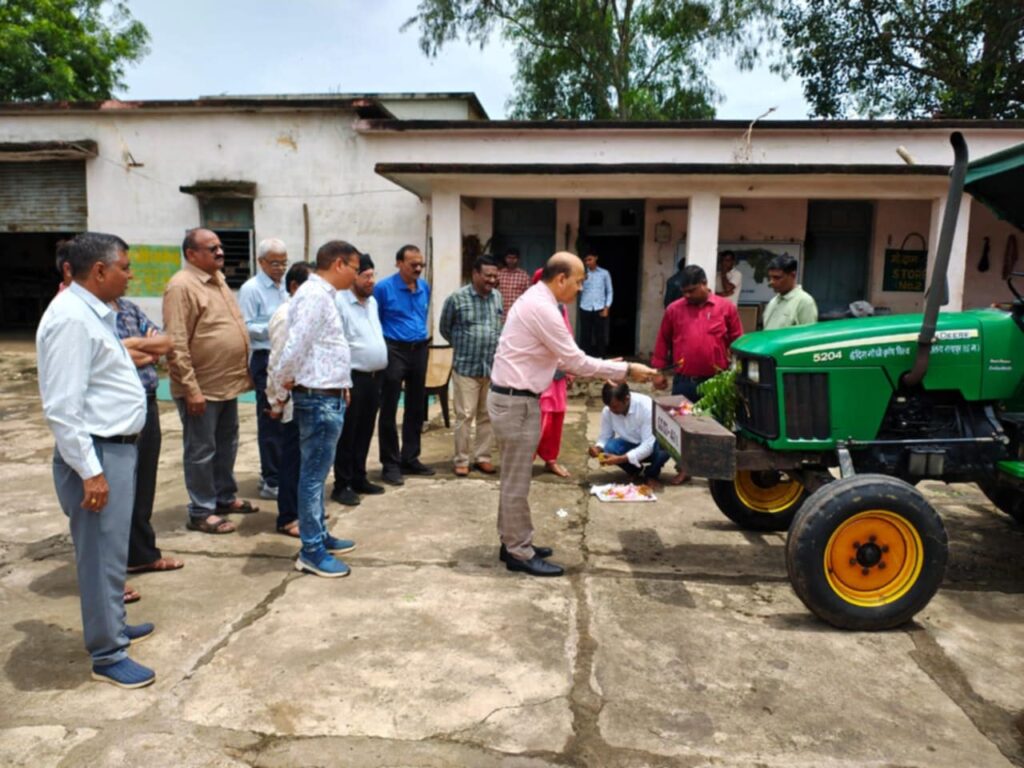 इंदिरा गांधी कृषि विश्वविद्यालय में मनाया गया हरेली तिहार