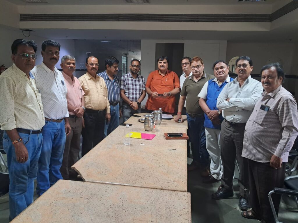 संयुक्त मोर्चा सात सूत्रीय मांगों को लेकर शासन से करेगा चर्चा