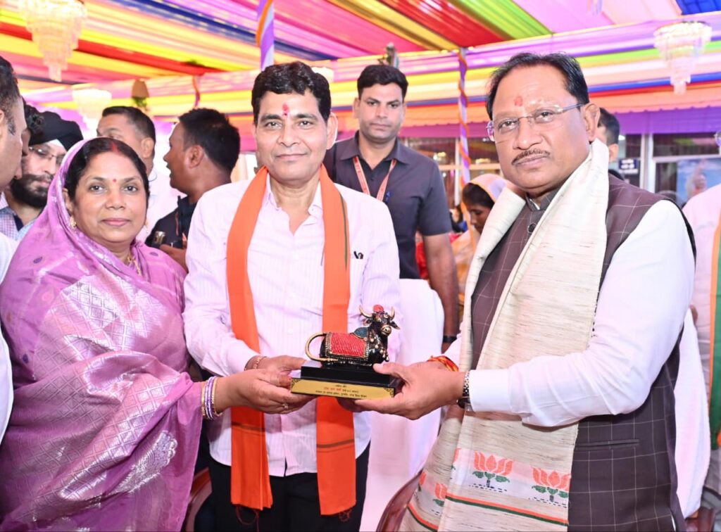 लोकपरंपराएं एवं संस्कृति समाज को जोड़ने का बेहतर माध्यम : मुख्यमंत्री श्री विष्णु देव साय