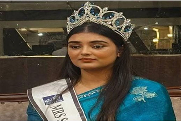 शिविका बनी मिसेज यूनिवर्स ब्यूटी प्रिंसेस