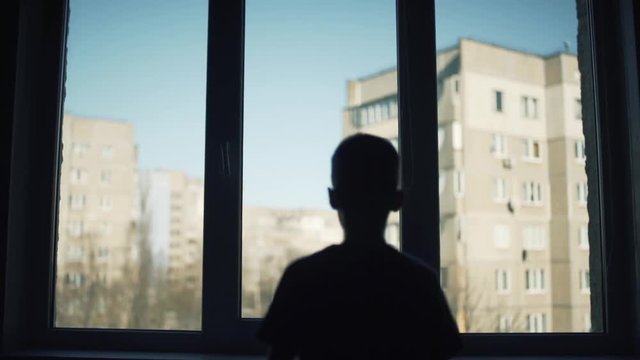 ‘काश तुमको छोड़कर ना जाते बेटे, लौट आओ’, शव को एकटक निहारते हुए रोती रही मां, मामला जानकर आ जाएंगे आंसू!