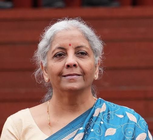 घरेलू कारकों के चलते तेजी से बढ़ रही भारत की अर्थव्यवस्था : वित्त मंत्री