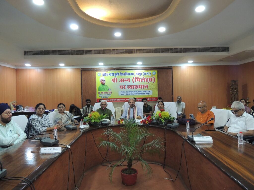 स्वस्थ रहने के लिए दैनिक आहार में श्रीअन्न शामिल करें : डॉ खादर वली