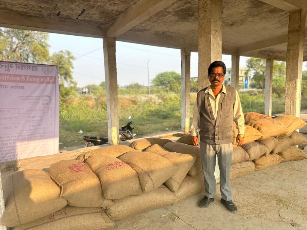 तुंहर टोकन मोबाइल ऐप से मिल रही घर बैठे टोकन की सुविधा : श्री रामसाय यादव