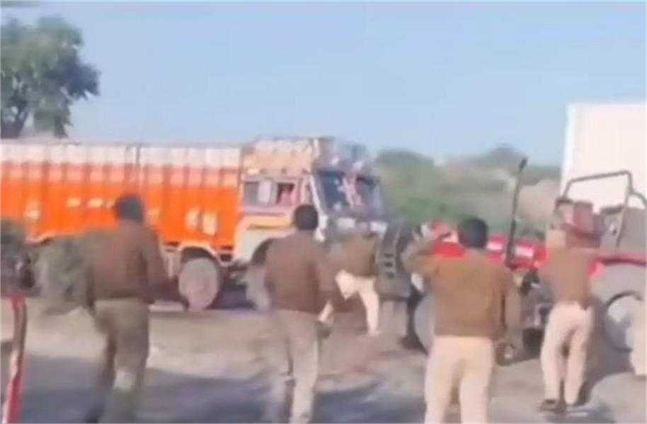 हौसले बुलंद, अपराधी तत्व पुलिस कर्मियों पर भी कर रहे हमले!