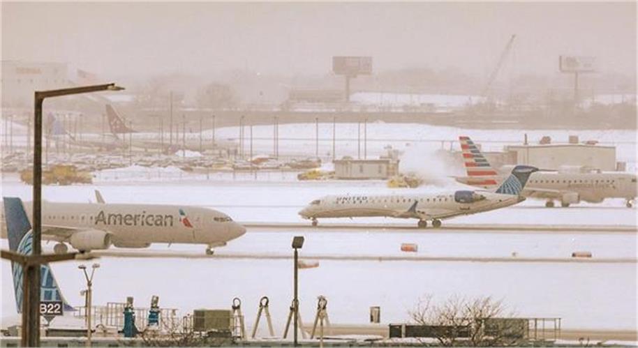 America में बर्फीले तूफान से 25 लोगों की मौत, अंधेरे में डूबे 7 लाख घर, हजारों फ्लाइट्स कैंसिल