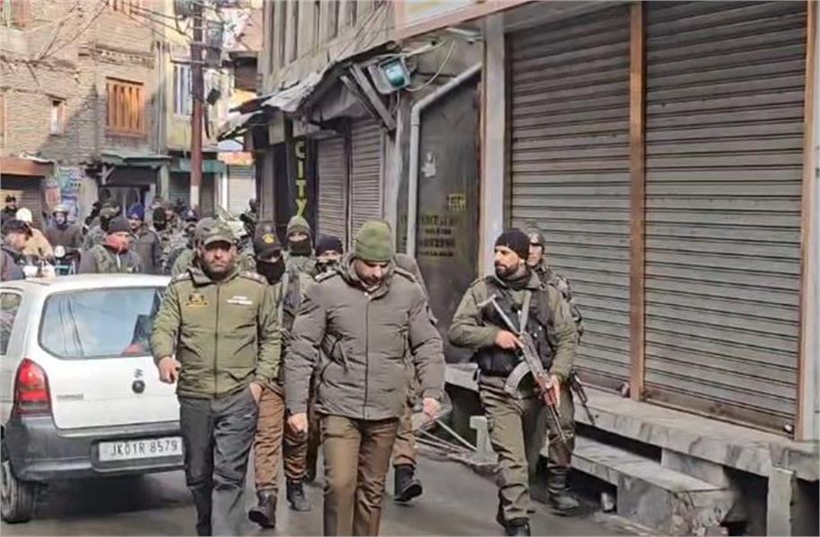 Srinagar में पुलिस का ‘मेगा सर्च ऑपरेशन’