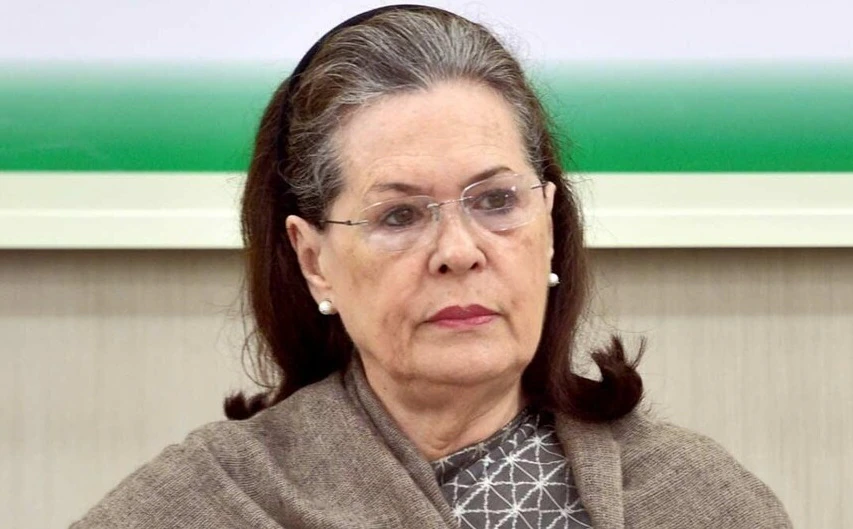 सोनिया गांधी की तबीयत बिगड़ी, विशेष डॉक्टरों की निगरानी में हैं कांग्रेस नेता