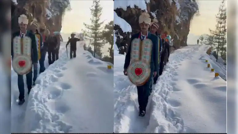 अनोखी शादी:3 फीट बर्फ में 7 किलोमीटर पैदल चलकर दुल्हन लेने पहुंचा दूल्हा