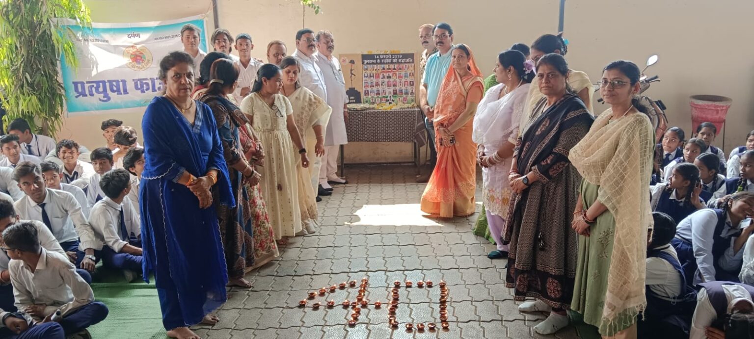 40 वीर जवानों की शहादत ब्लैक डे 14 फरवरी 2019 जरा याद करो कुर्बानी