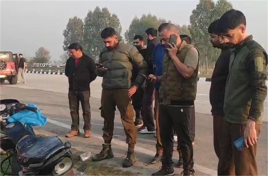 Ring Road पर रहस्यमयी हालात में शव मिलने से सनसनी