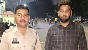 कोतवाली थाना पुलिस ने लंबे समय से फरार चल रहे हिस्ट्रीशीटर रोहित तोमर को गिरफ्तार कर कोर्ट में किया पेश…