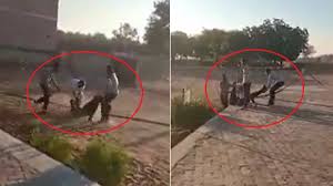 12वीं के छात्र का परीक्षा केंद्र से अपहरण कर बेरहमी से पीटा, चार आरोपी गिरफ्तार