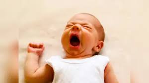 न्यू बॉर्न बेबी के लिए कितने घंटे की जरूरी है नींद