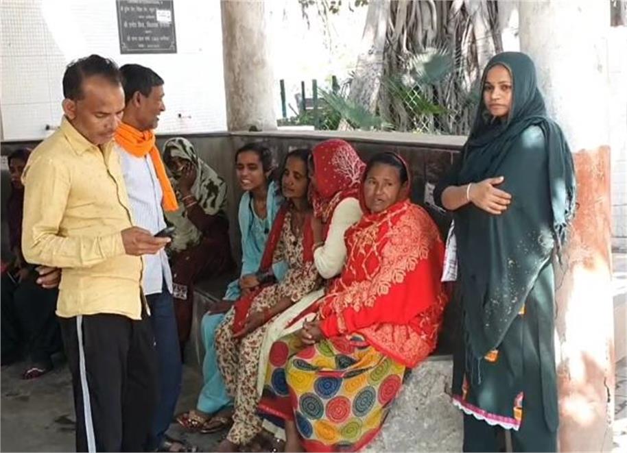 मायके से नहीं लौटी रूठी पत्नी तो पति ने लगा लिया फांसी का फंदा परिजनों ने अंदर का नजारा देख रह गए दंग