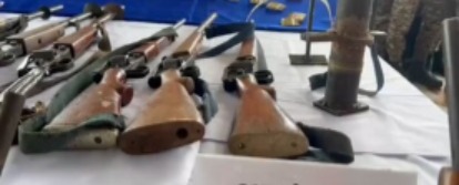 ‘लाल आतंक’ का सरेंडर: दंतेवाड़ा में 5 माओवादियों का आत्मसमर्पण…