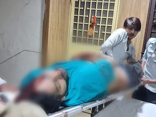 40 वर्षीय ज्योतिषी राजवीर ने 13वीं मंजिल से कूदकर की आत्महत्या,घर में मिली मां की लाश…