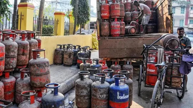 ढाबा- होटल कारोबारी को राहत, सरकार ने LPG सिलिंडर के लिए 20% बढ़ाई सप्लाई