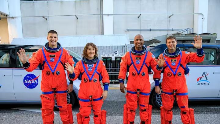 नासा का आर्टेमिस II, मिशन सफलतापूर्वक पूरा,धरती पर सुरक्षित लौटे चारों अंतरिक्ष यात्री…
