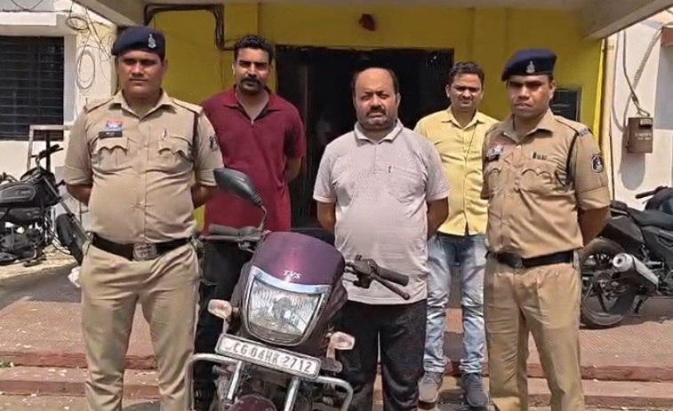 राजधानी रायपुर के खमतराई थाना क्षेत्र में मितानिन के घर विस्फोटक रखने वाला आरोपी गिरफ्तार…