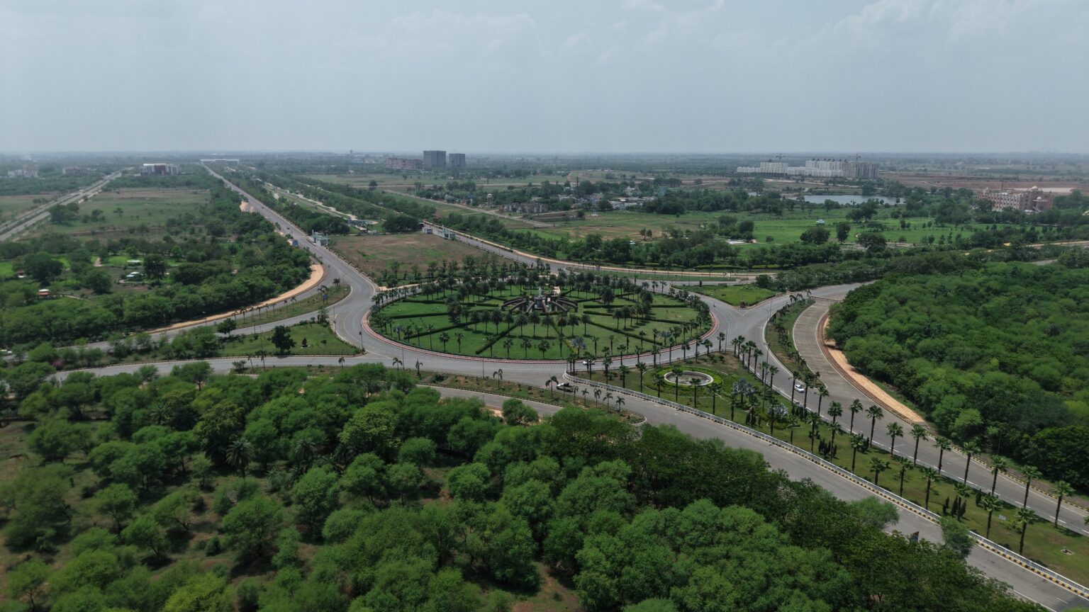विशेष लेख-नवा रायपुर अटल नगर: विकास, निवेश और आधुनिक भारत का उभरता स्मार्ट शहर