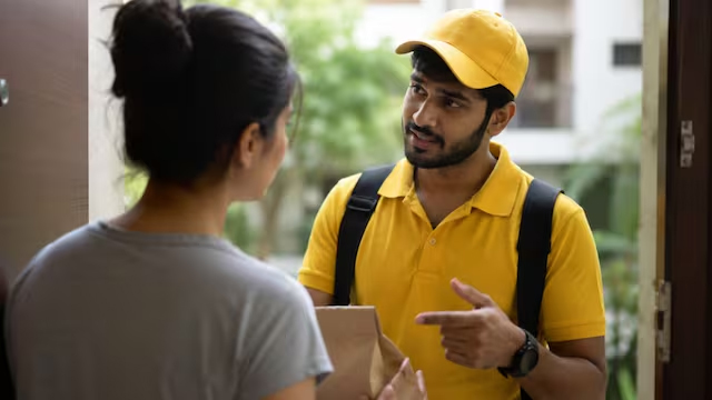 महिला ने निजी इस्तेमाल के लिए मंगाया सामान, देखते ही डिलीवरी बॉय ने किया भद्दा कमेंट