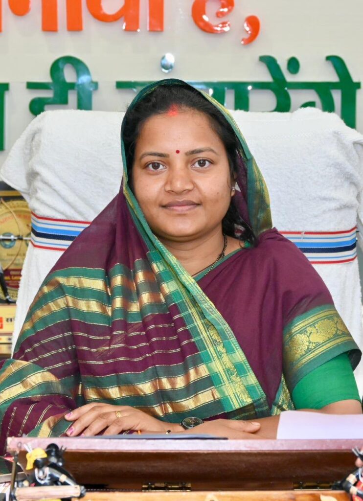 ‘सुपोषण वृक्ष–मुनगा’ बनेगा जनआंदोलन,महिला एवं बाल विकास मंत्री श्रीमती लक्ष्मी राजवाड़े ने जनप्रतिनिधियों से किया व्यापक पौधरोपण का आह्वान