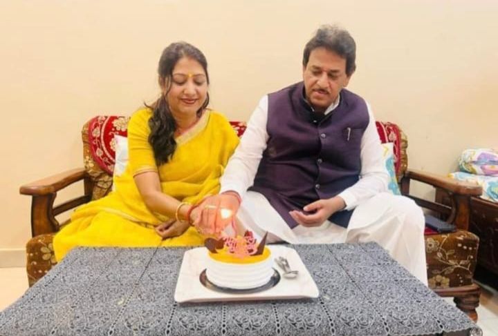 अखिल भारतीय कुर्मी क्षत्रिय महासभा के राष्ट्रीय उपाध्यक्ष पूनम चंद्राकर की धर्मपत्नी संगीता चंद्राकर का जन्मदिवस आज, सामाजिक जनों ने दी बधाई