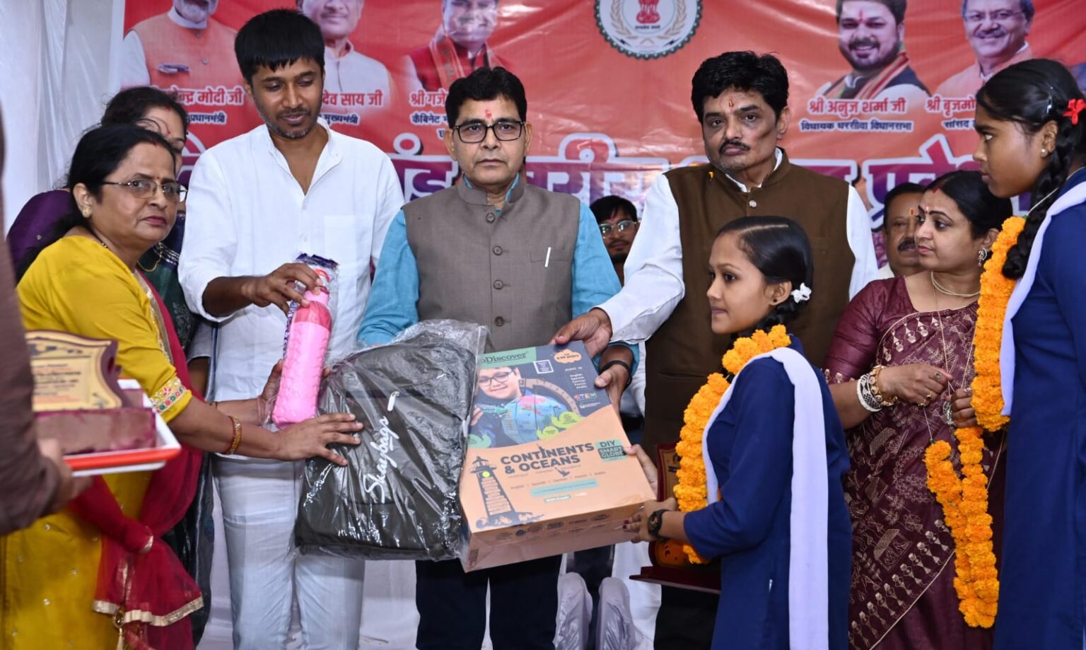 शिक्षा के साथ संस्कारों का समावेश ही समृद्ध छत्तीसगढ़ की नींव – राजस्व मंत्री श्री टंक राम वर्मा