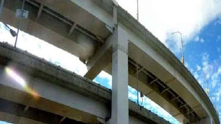 सोशल मीडिया पर फ्लाईओवर में प्लास्टिक रॉड के इस्तेमाल को लेकर भ्रष्टाचार का दावा करने वाले वीडियो गलत…