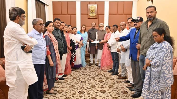 TMC के 20 बागी सांसदों को बड़ा झटका, लोकसभा में अलग दल की नहीं मिली पहचान