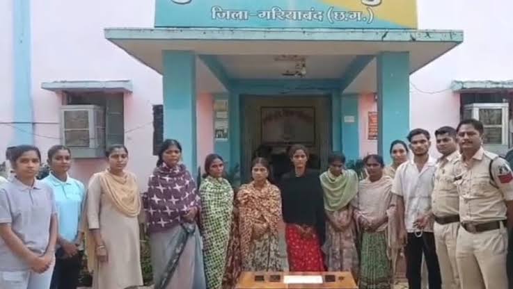 राजिमधाम में नागपुर चोर गैंग सक्रिय, पकड़ी गई 7 महिलाएं, कार में घूमकर करती थीं रेकी…
