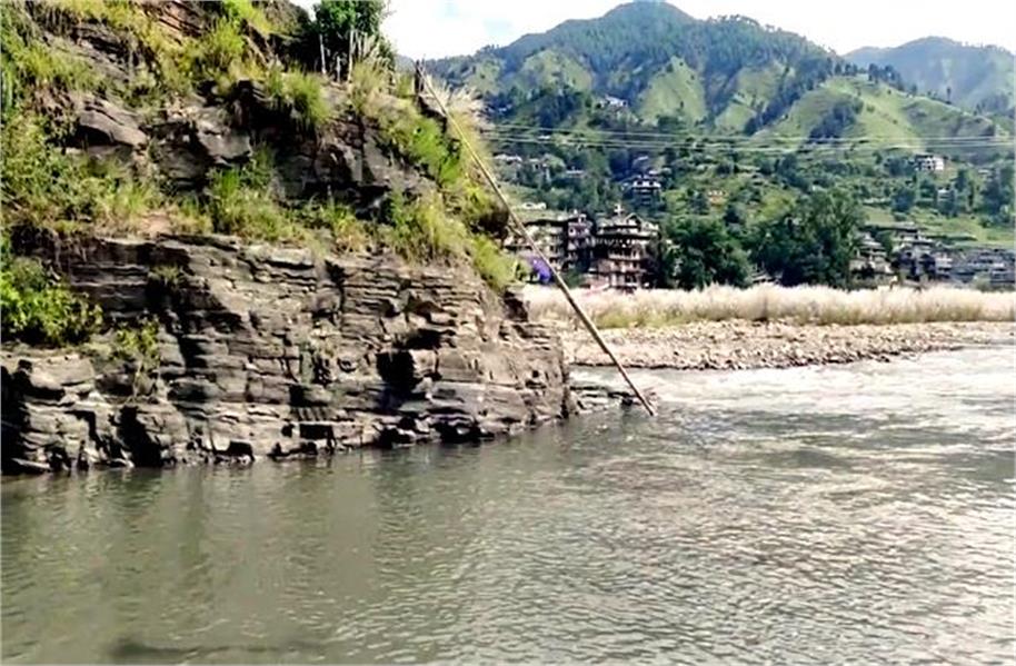 पब्बर नदी में डूबे 2 स्कूली छात्र! प्रशासन ने NDRF के साथ छेड़ा सर्च अभियान