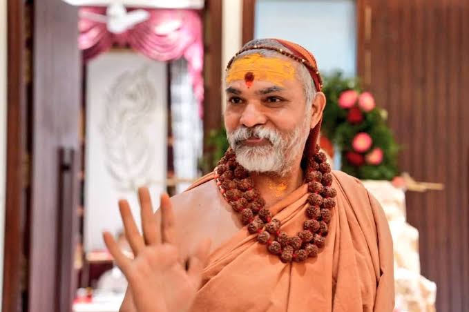 स्वामी अविमुक्तेश्वरानंद से इंटरव्यू में हुआ झगड़ा, उग्र हुए समर्थक, मुश्किल से बच पाए पत्रकार