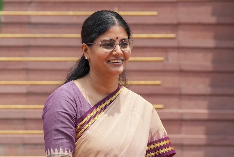केंद्रीय राज्य मंत्री अनुप्रिया पटेल का छत्तीसगढ़ दौरा: एम्स रायपुर के तीसरे दीक्षांत समारोह में होंगी शामिल