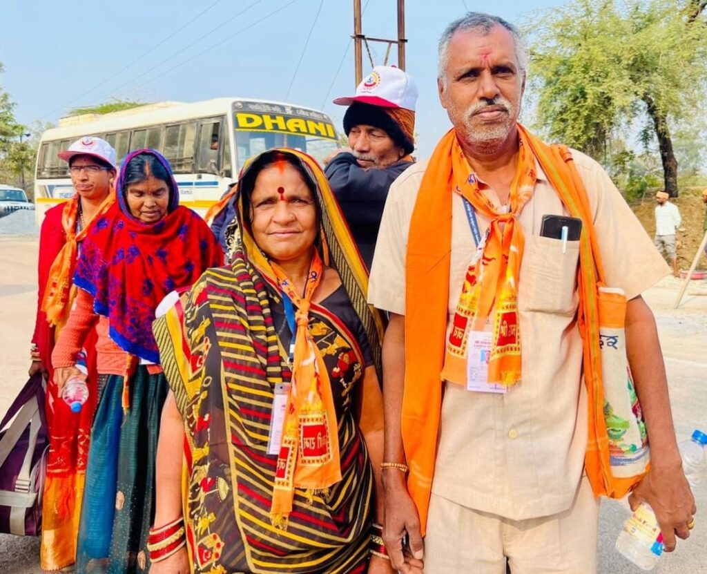 मन में बरसों से बसी थी रामलला के दर्शन की आस, साय सरकार की योजना से पूरा हुआ डोमन-पार्वती का सपना