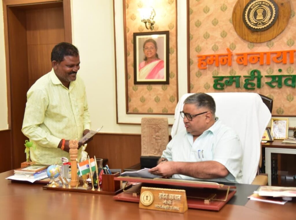 जनसेवा ही सुशासन सरकार की सर्वाेच्च प्राथमिकता : पर्यटन एवं संस्कृति मंत्री श्री राजेश अग्रवाल