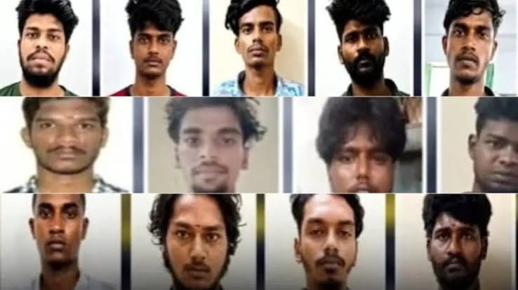 सुरक्षा में बड़ी चूक : पुलिस पर हमला कर 17 कैदी हुए जेल से फरार, हो रही ताबड़तोड़ छापेमारी