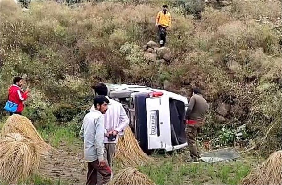 दर्दनाक सड़क हादसा, एक महिला की मौत, 2 घायल