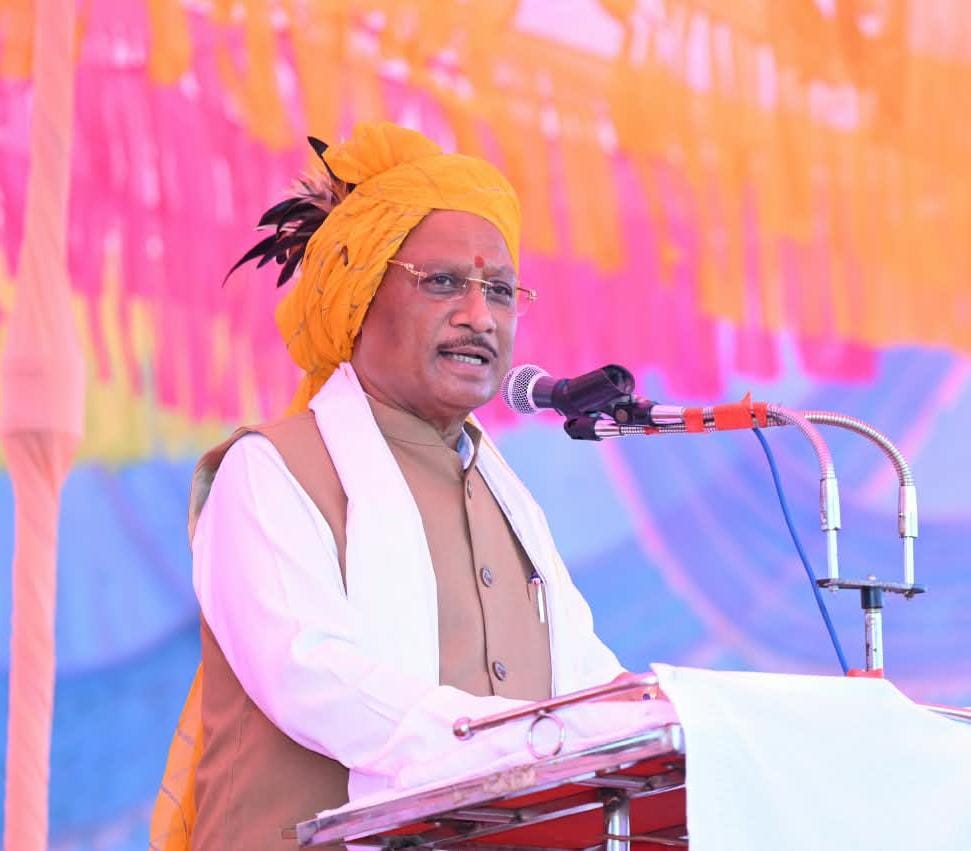 विजयादशमी सत्य और धर्म की विजय का पर्व, अपने भीतर की बुराइयों पर विजय पाकर प्रेम और सद्भाव के साथ आगे बढ़ने की प्रेरणा देता है : मुख्यमंत्री श्री साय