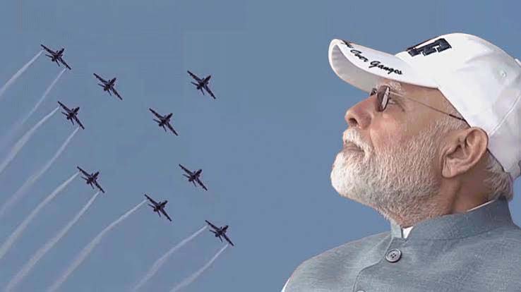 ‘नमो घाट’ पर एयरफोर्स का जलवा! आसमान में राफेल-सुखोई, PM मोदी का रोड शो
